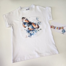 T-särk liblikas lilledega