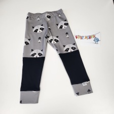 Retuusid must/pesukaru