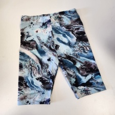 Lühikesed püksid vesiliiv